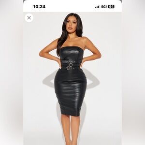 Fashion Nova Black Belted Pencil Skirt